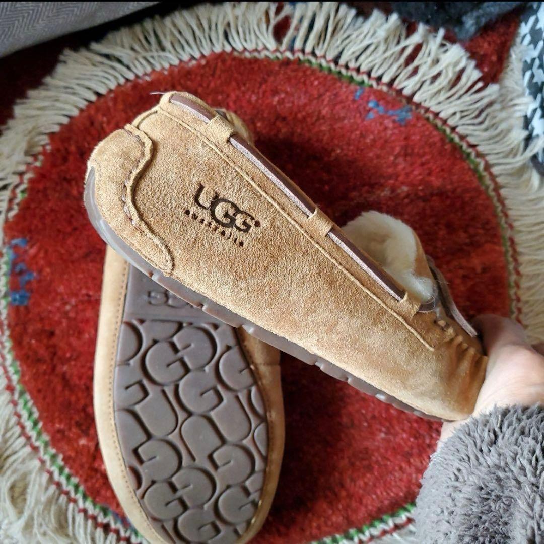 【値下げ】UGG モカシン　ムートン