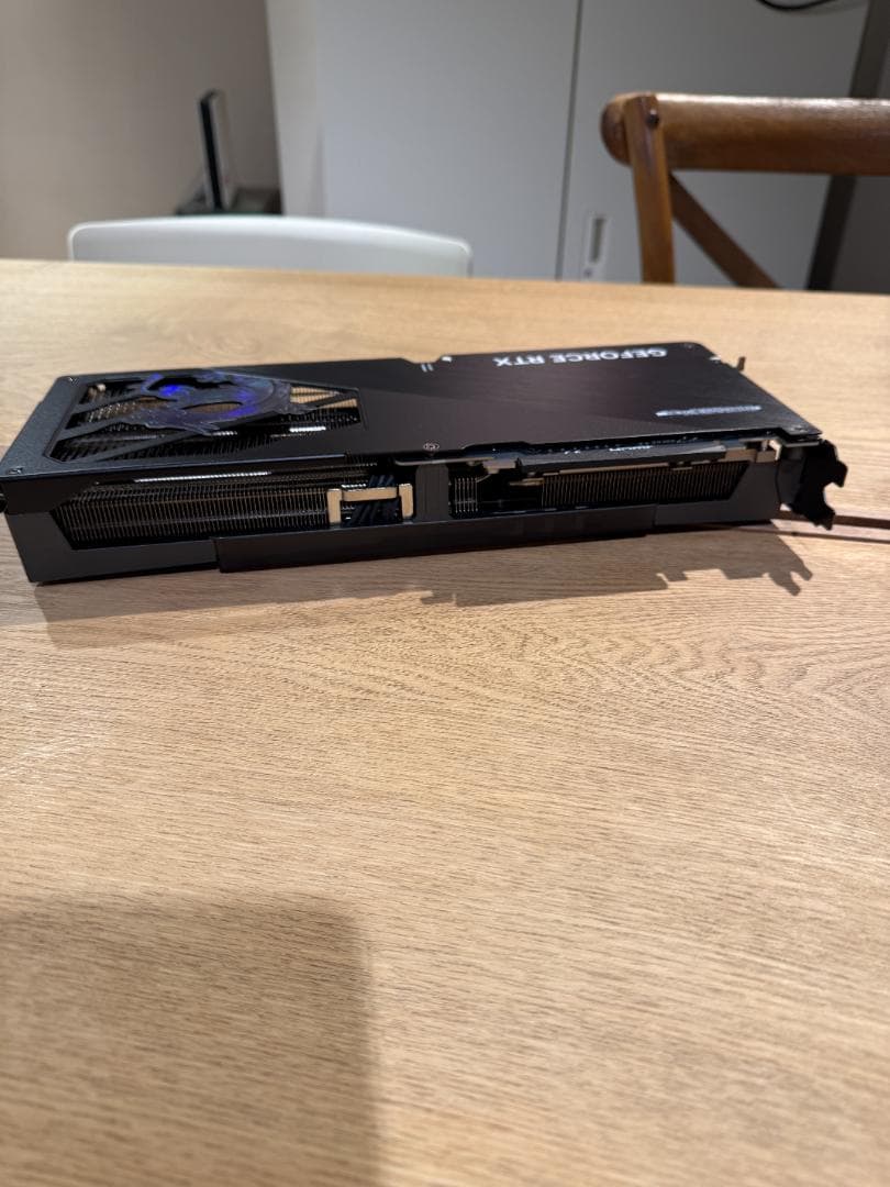 MSI GeForce RTX 5080 Gaming Trio アスク正規品