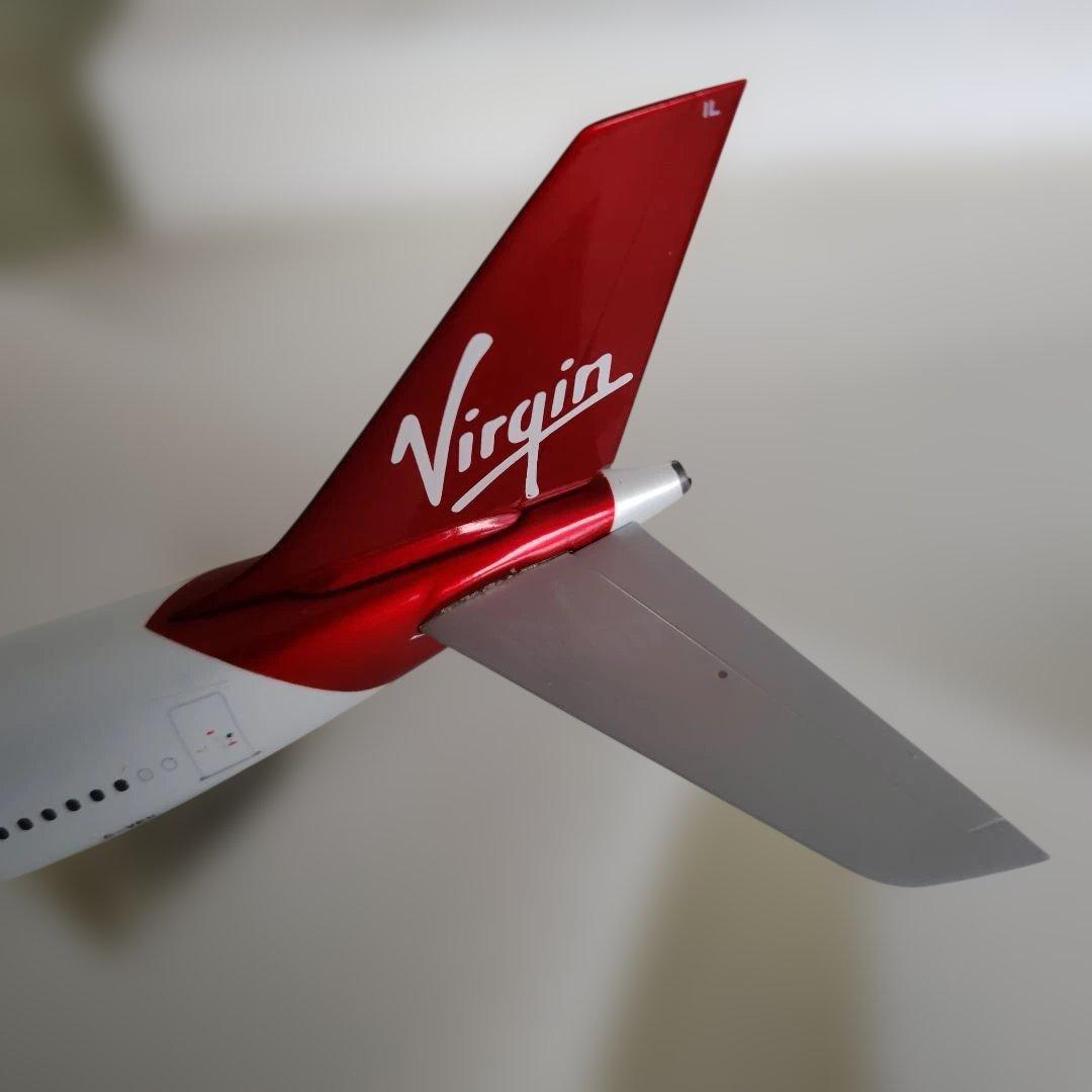 航空機・ヘリコプター Virgin Atlantic A340-600 Gemini 200