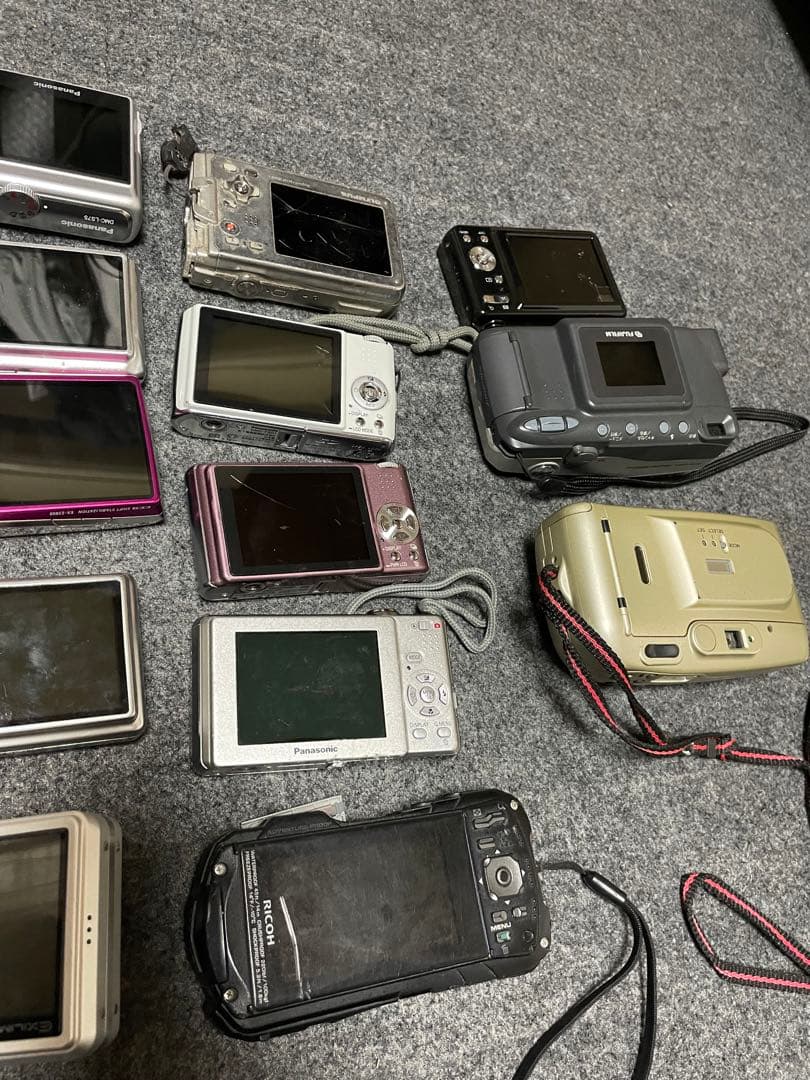 デジタルカメラ　まとめ売り15個ジャンク品