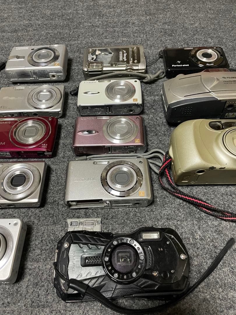 デジタルカメラ　まとめ売り15個ジャンク品