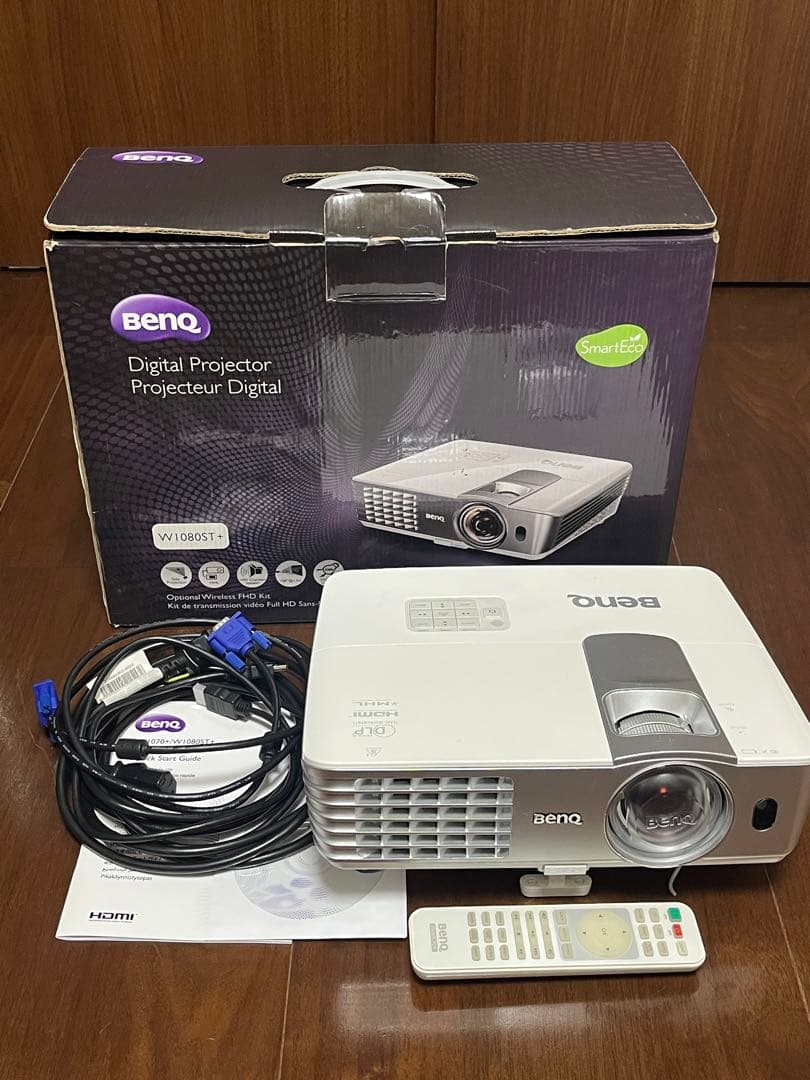 BenQ W1080ST プロジェクター 本体