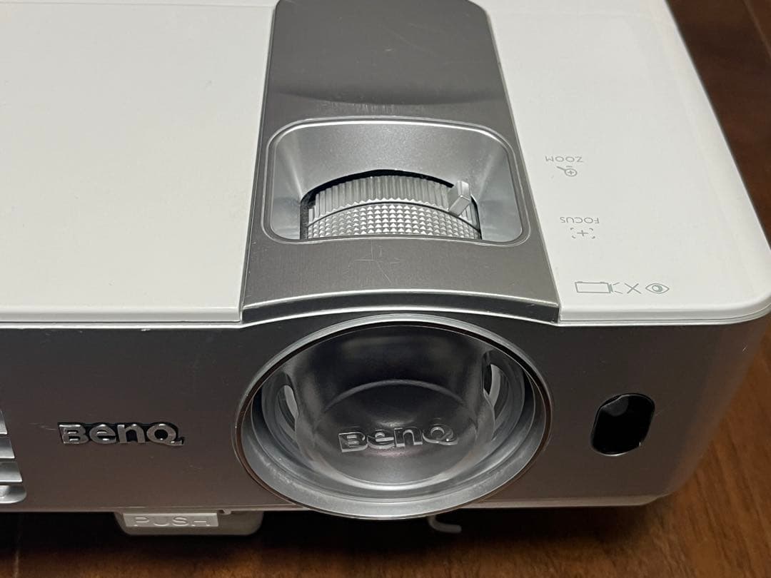 BenQ W1080ST プロジェクター 本体