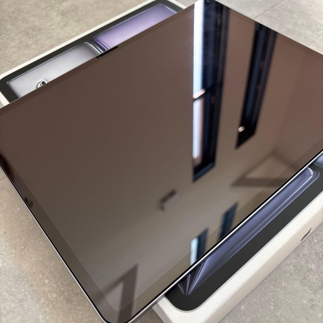 iPad Air 13インチ M2 Wi-Fi 128GB＋純正ケース