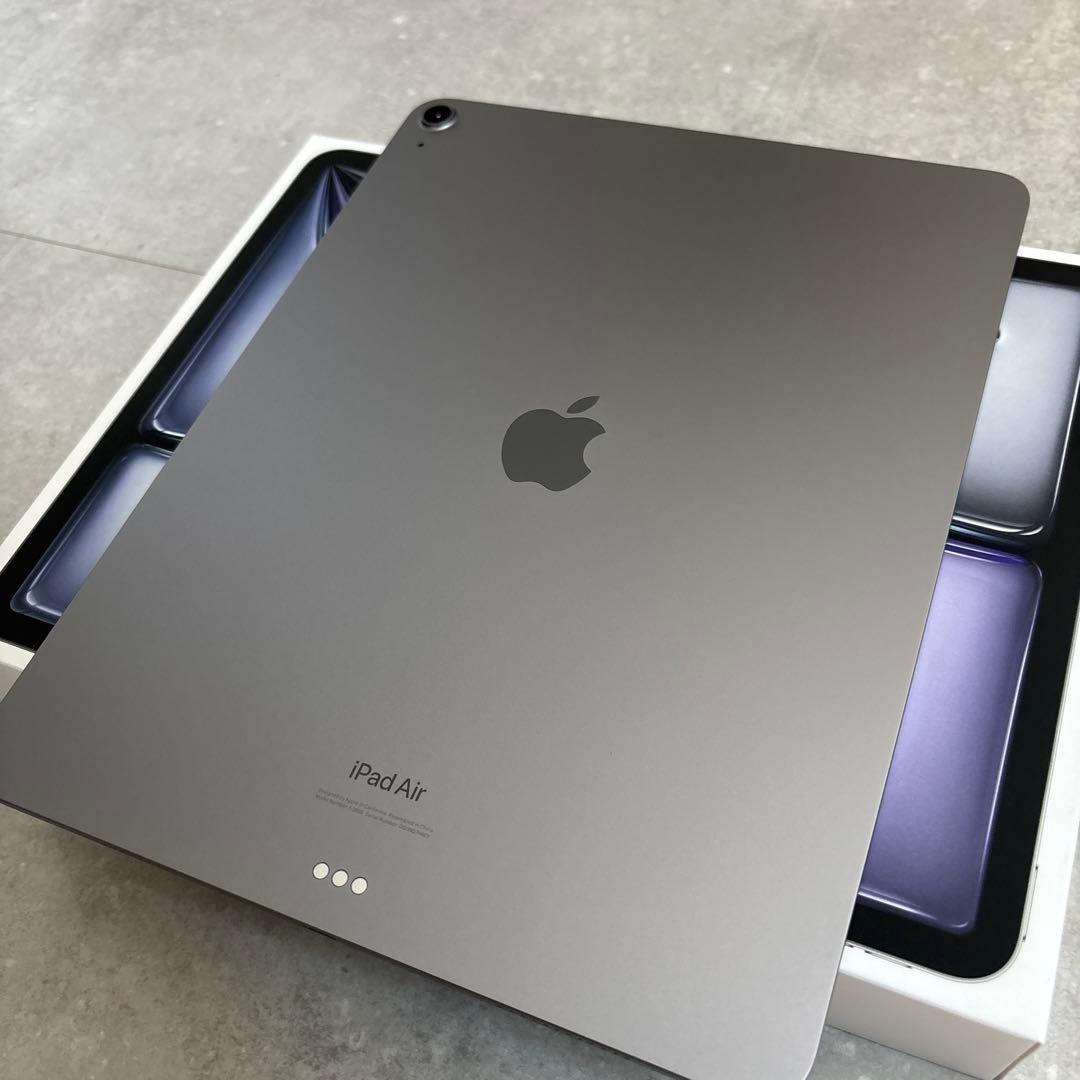 iPad Air 13インチ M2 Wi-Fi 128GB＋純正ケース