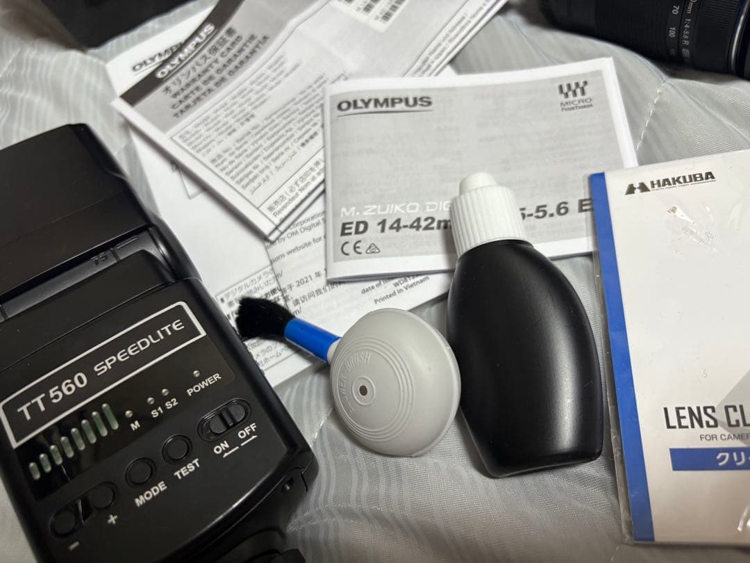 OLYMPUS PEN E-P7 ミラーレスカメラ おまけ付き