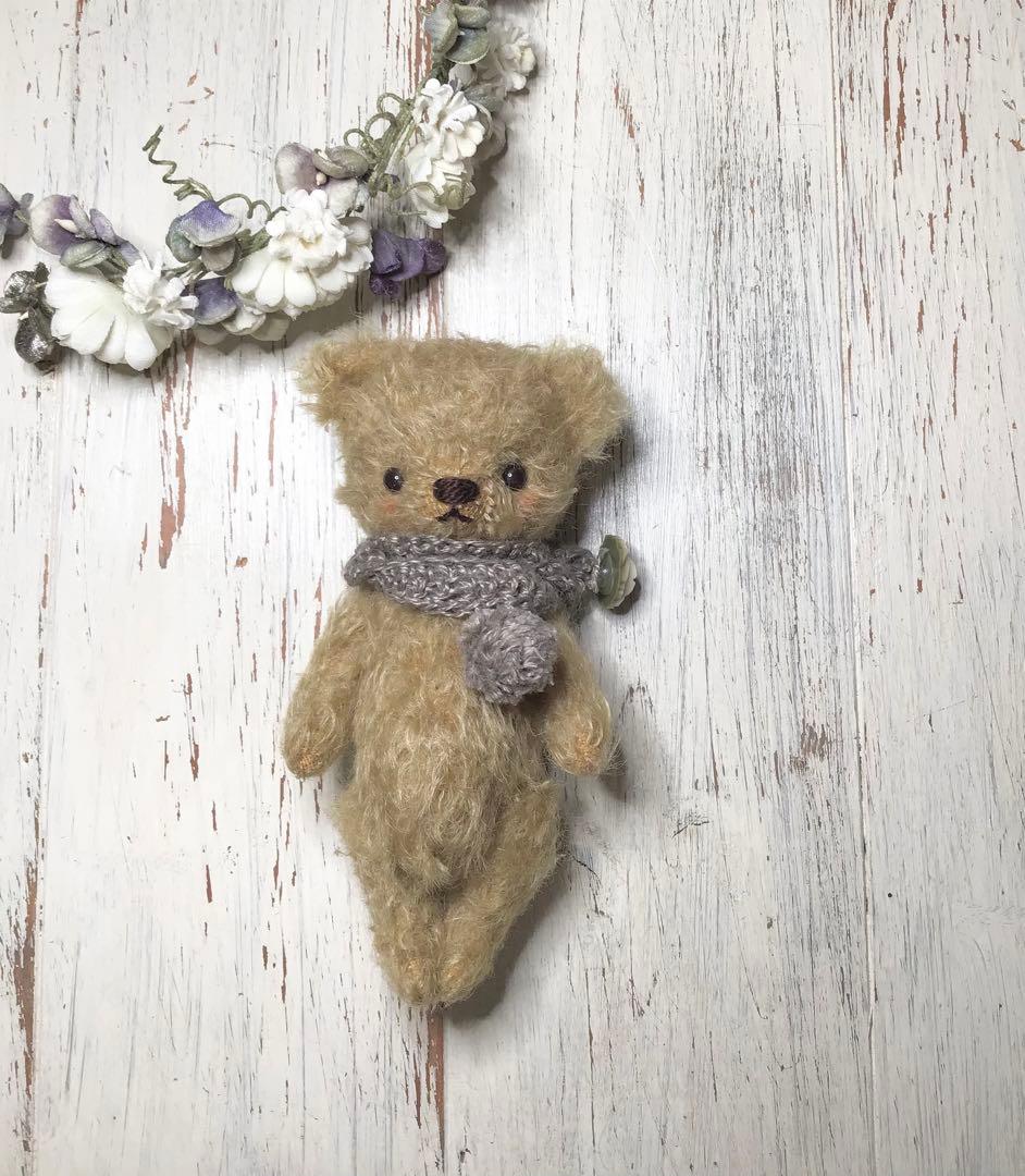 ちびくまcocolilou アンティーク調カーキモヘアのテディベア