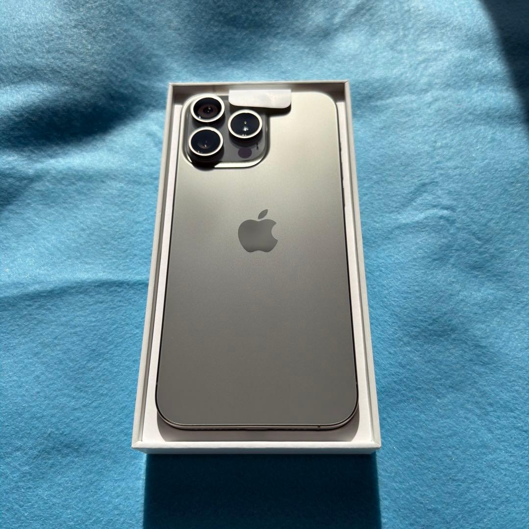 Apple iPhone 15 Pro MaX 256GB本体