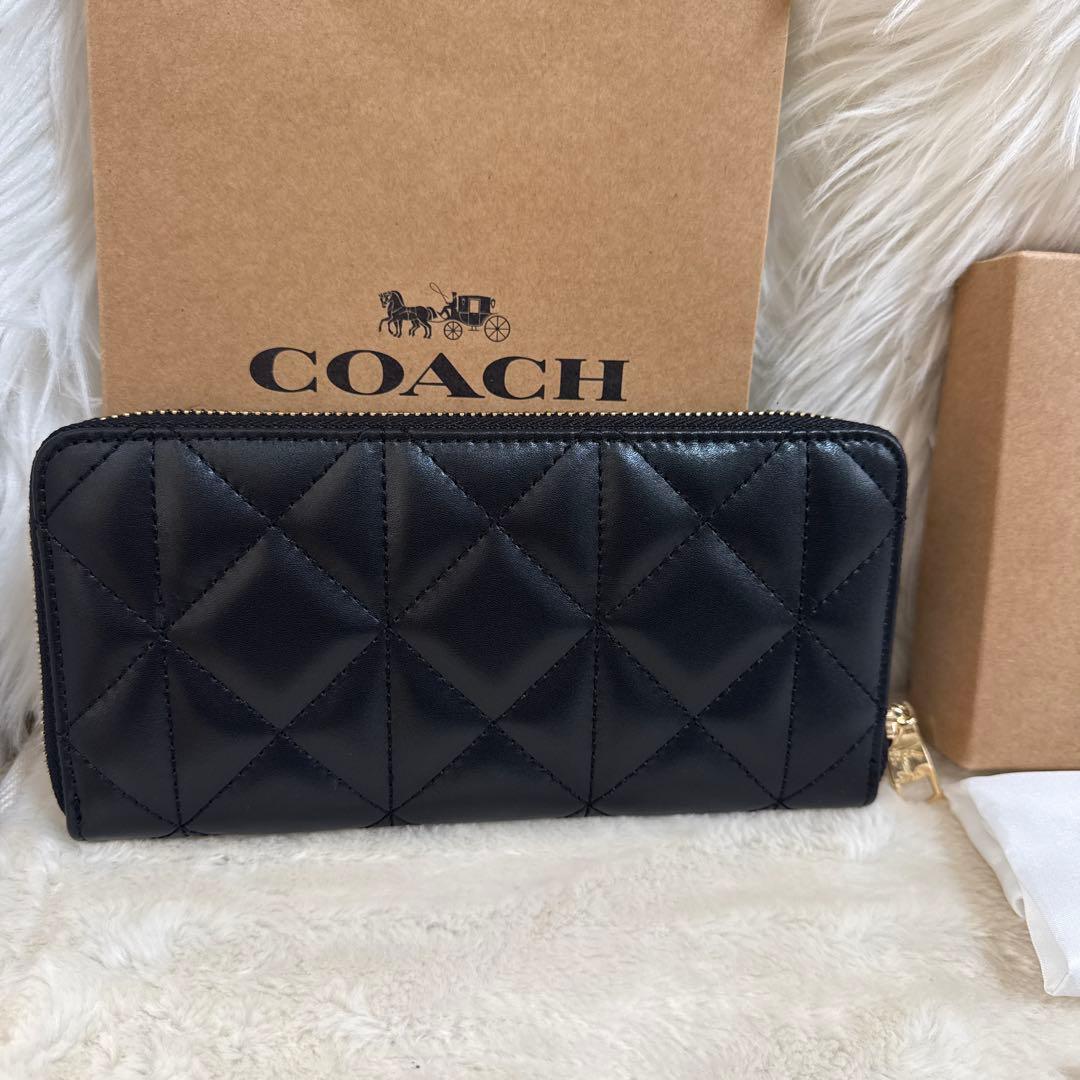 COACH ブラック キルティング 長財布