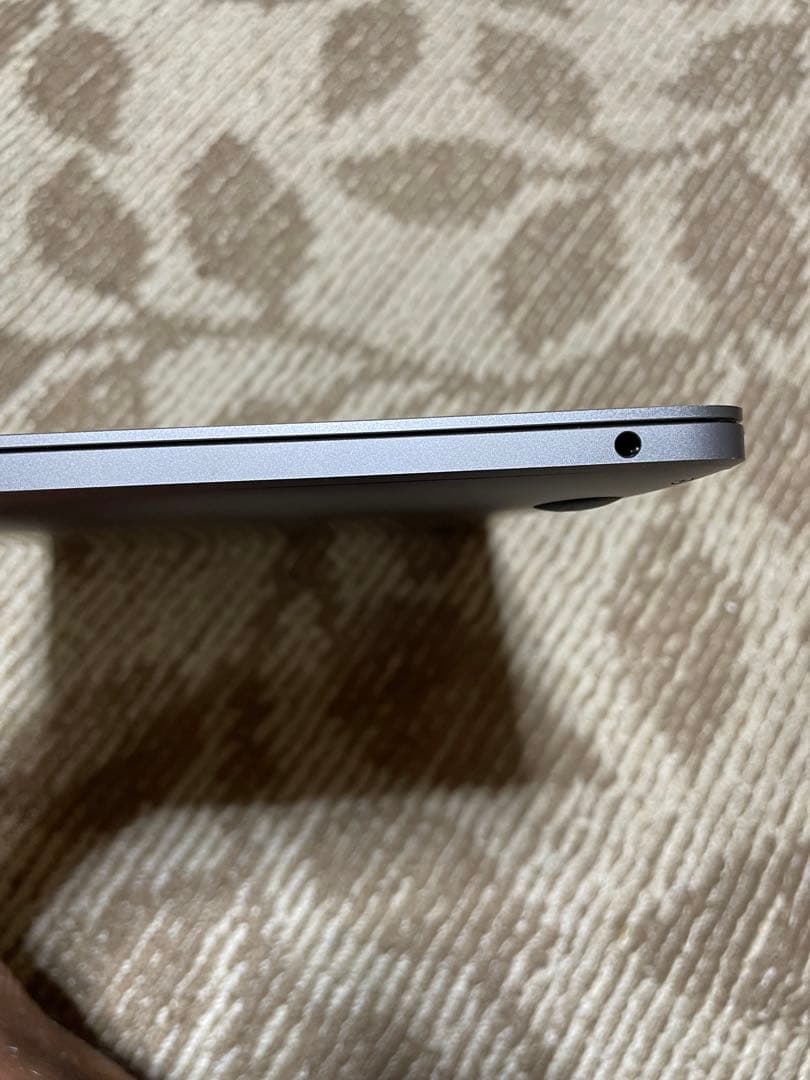 MacBook Pro 13インチ M1 16gb, SSD 2TB 美品。