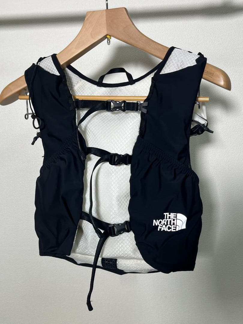 THE NORTHFACE TR Rocket　白　L　16.5L　トレラン