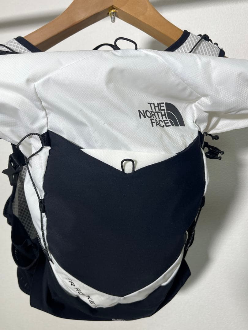 THE NORTHFACE TR Rocket　白　L　16.5L　トレラン