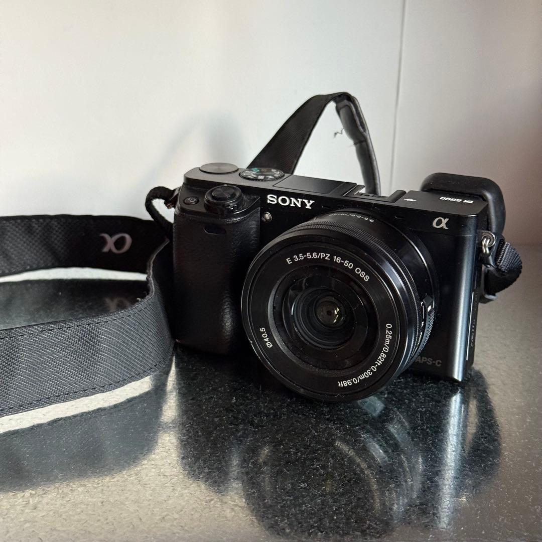 ※お値下げ中※SONY α6000パワーズームレンズキットILCE6000-L