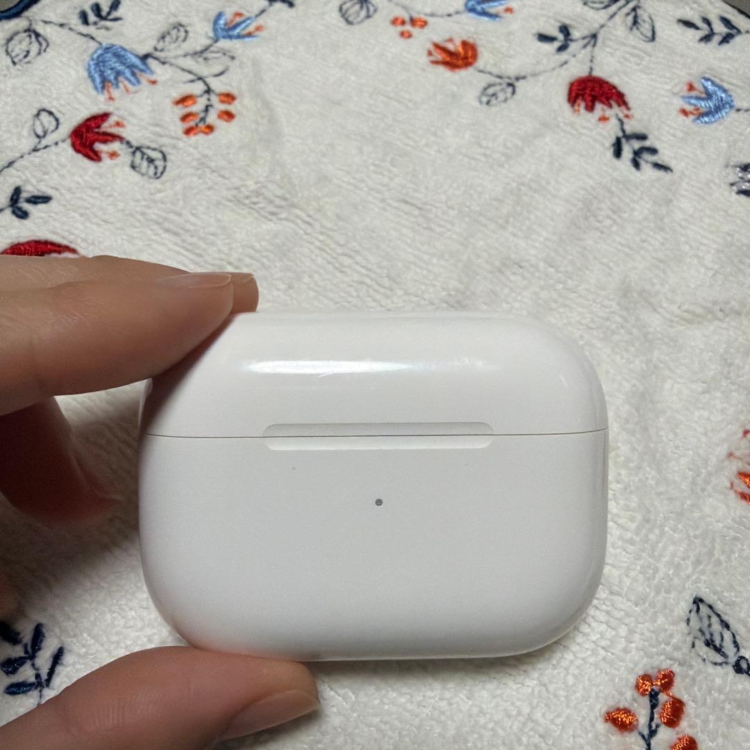 AirPods Pro 充電ケース付き