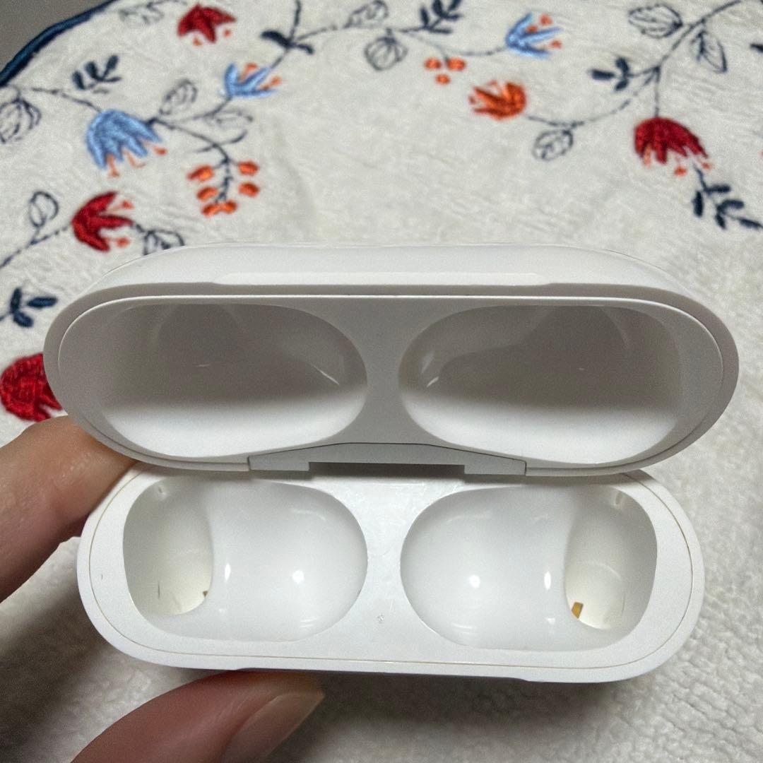AirPods Pro 充電ケース付き