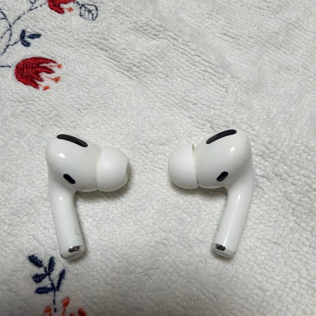 AirPods Pro 充電ケース付き