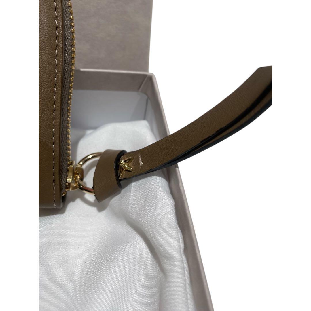 【極美品】ジミーチュウ スター スタッズ ラウンドファスナー 長財布 レザー