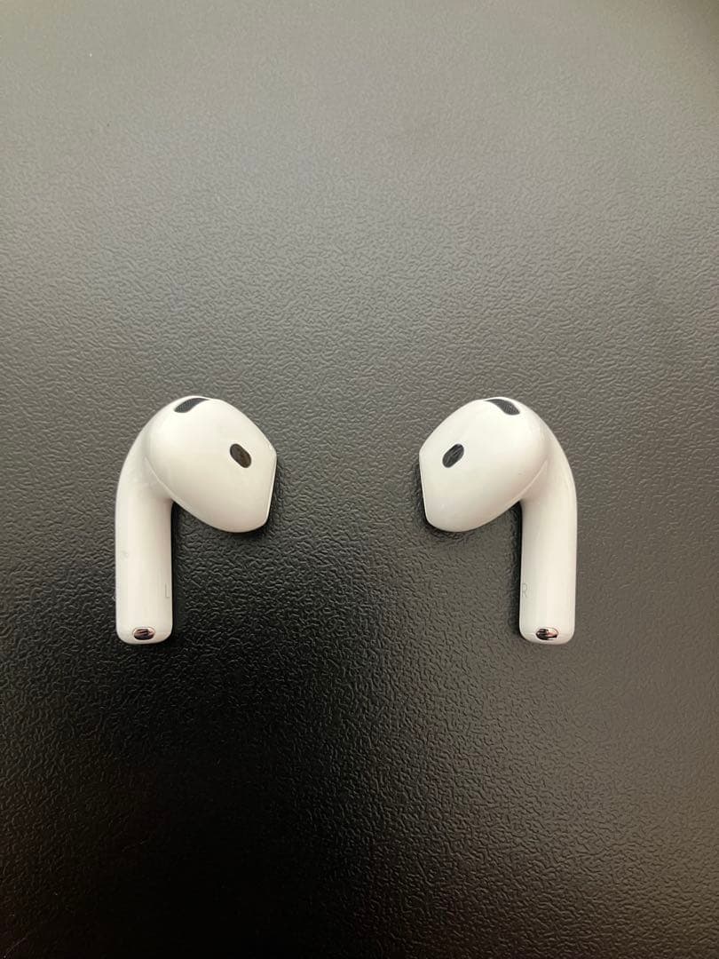 AirPods 4 ノイズキャンセリング カバー付き