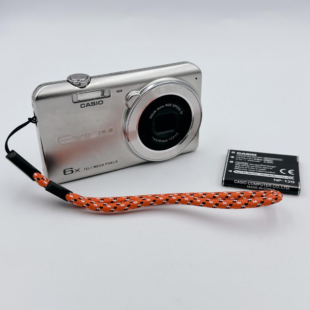 【美品】CASIO EXILIM EX-Z770 デジカメ シルバー