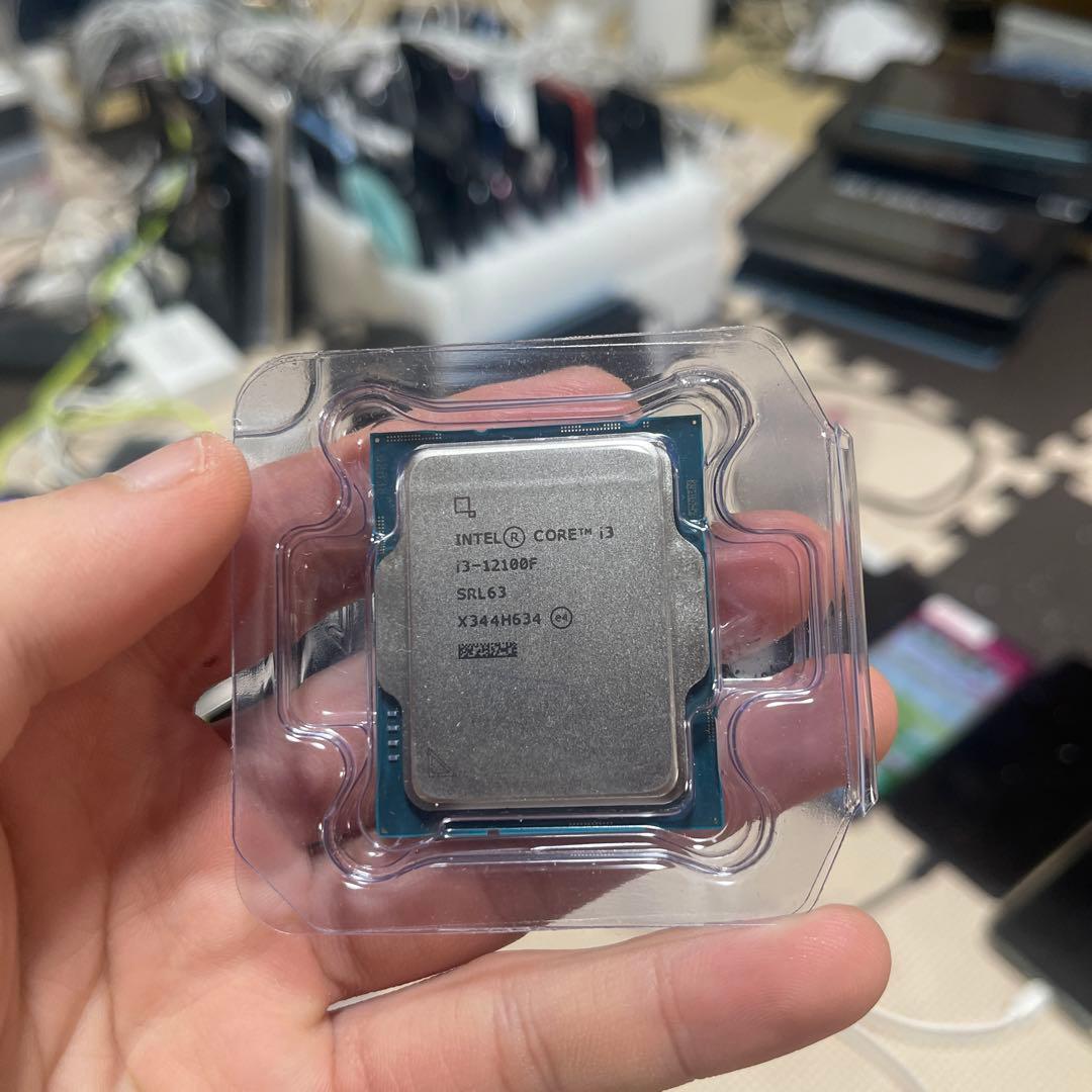 Intel Core i3-12100F CPU 1700ピン