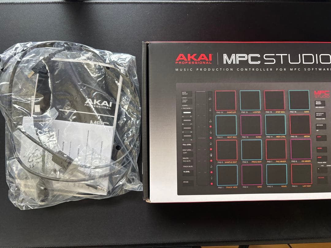 AKAI MPC Studio 箱あり　美品