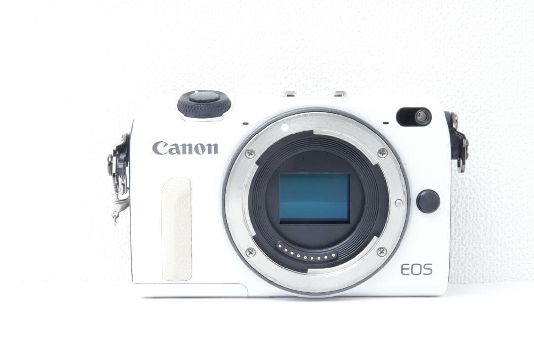 キャノン　Canon EOS M2　ミラーレス一眼ダブルレンズキット　ホワイト