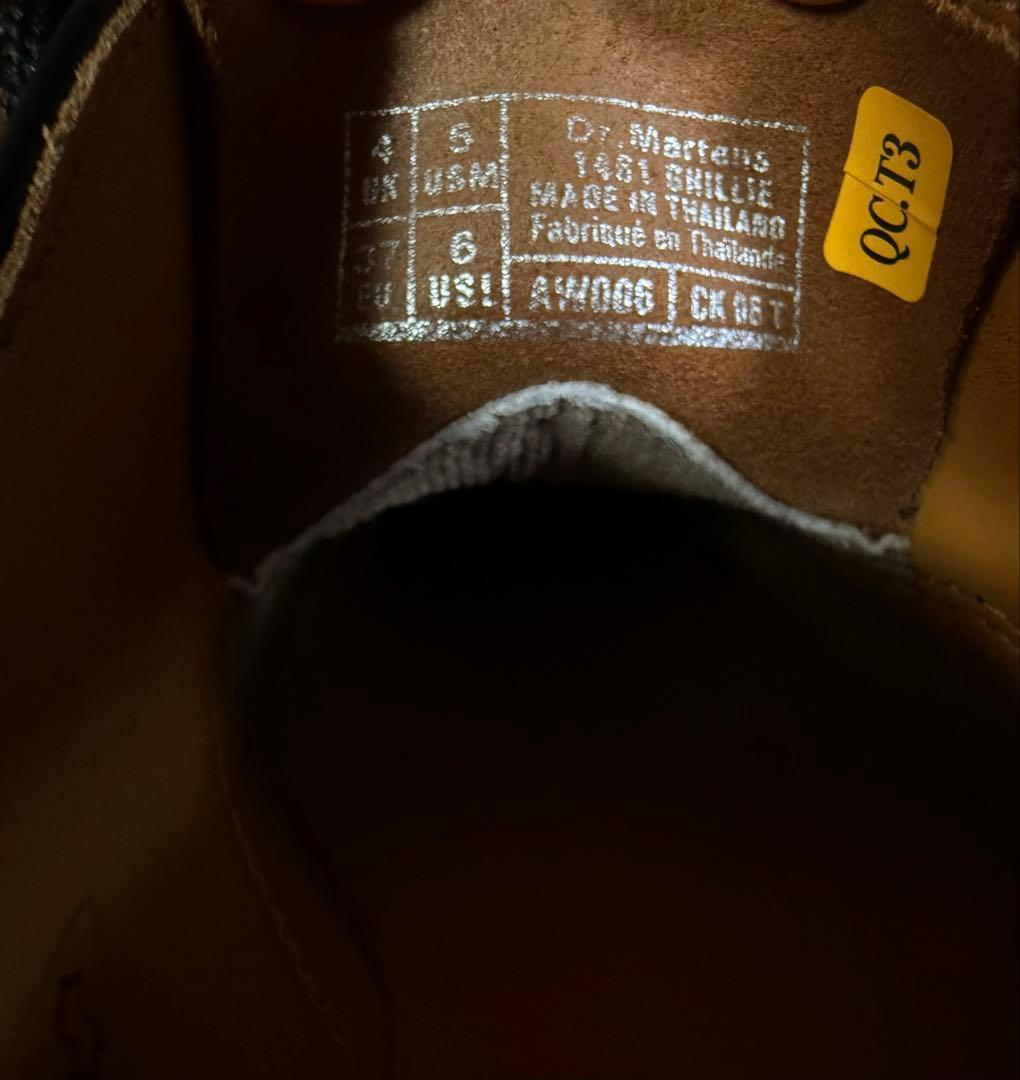 ［極美品］Dr. Martens 1461 3ホール　24cm