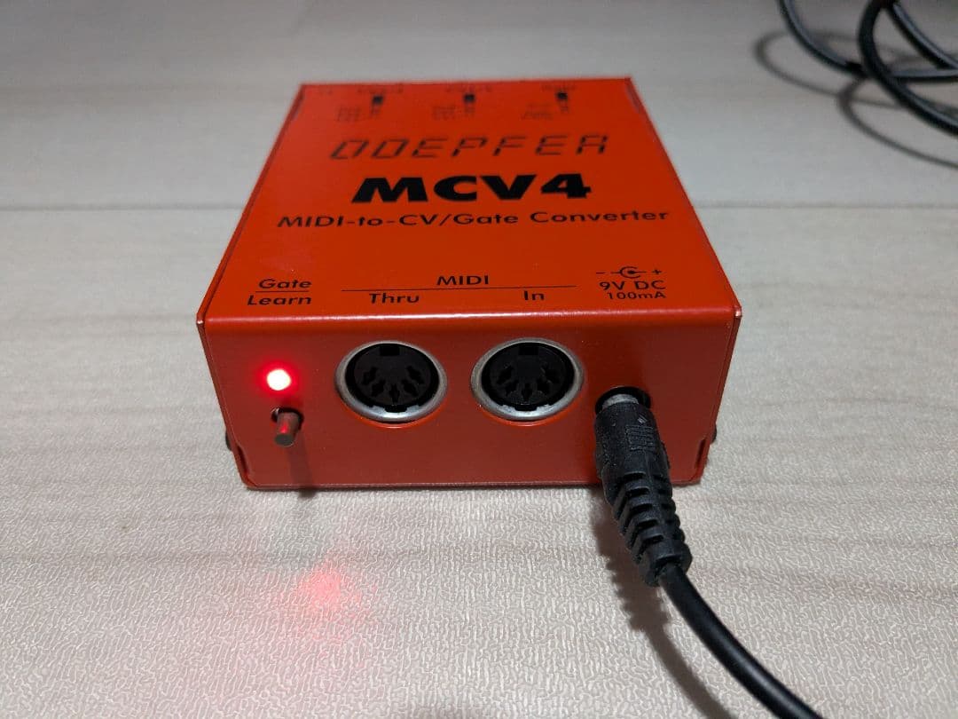 Doepfer MCV4 Midi to CV コンバーター