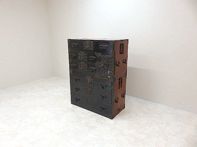 n*u様 黒漆時代箪笥　2段重ね　和箪笥/整理箪笥/着物箪笥　変わり金具/庄内箪