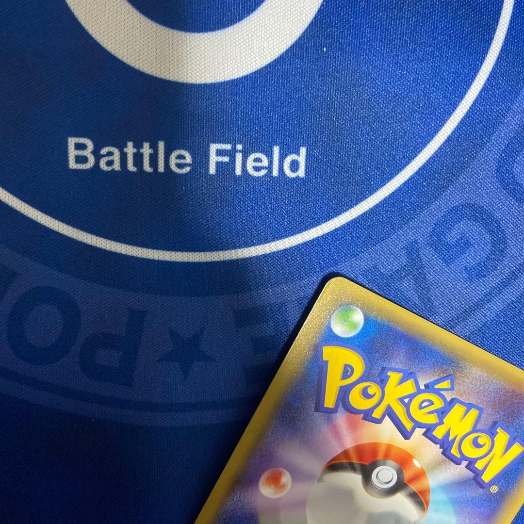 レシラム ポケモンカード HP120 伝説キラ　ポケモンカード