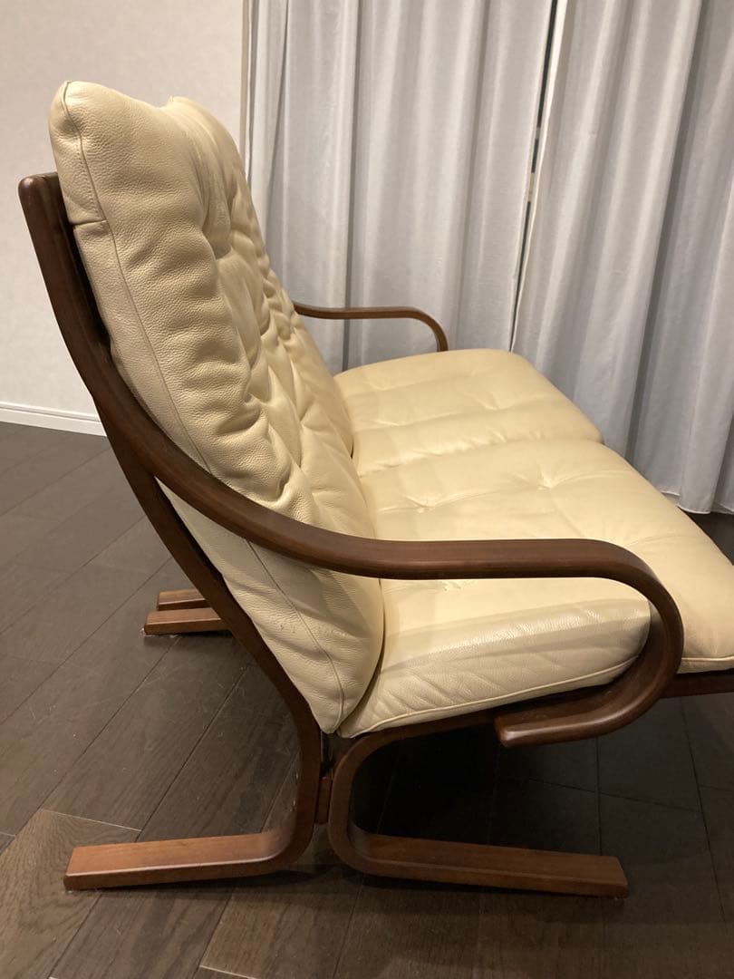 エリコ様　冨士ファニチア　Agioアージオソファー　ワイド　ウォールナット　革