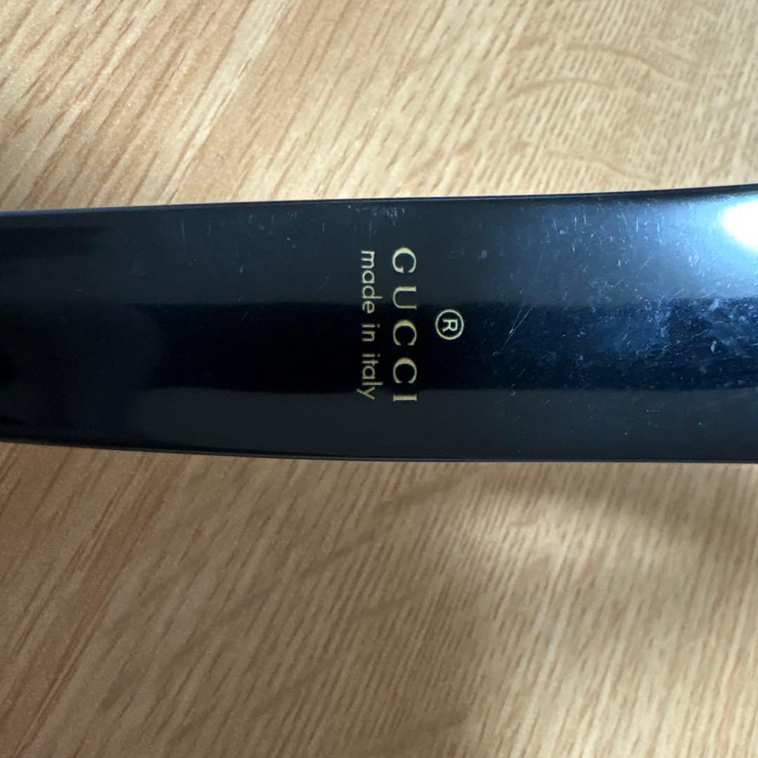 GUCCI ブラック ストーンカチューシャ