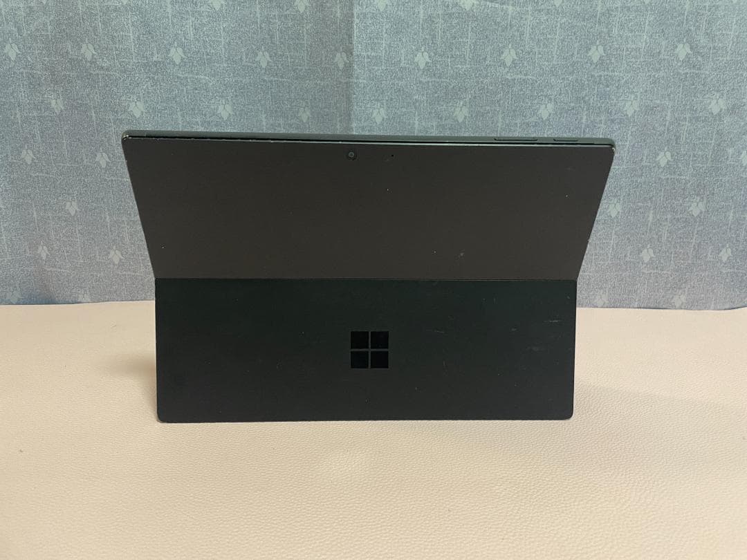 8005★Surface Pro★第８世代　Core i5★SSD★25H2