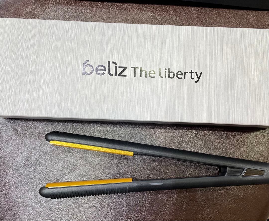 FEEL ベリーズ ザ リバティ 1900R ラウンドアイロン