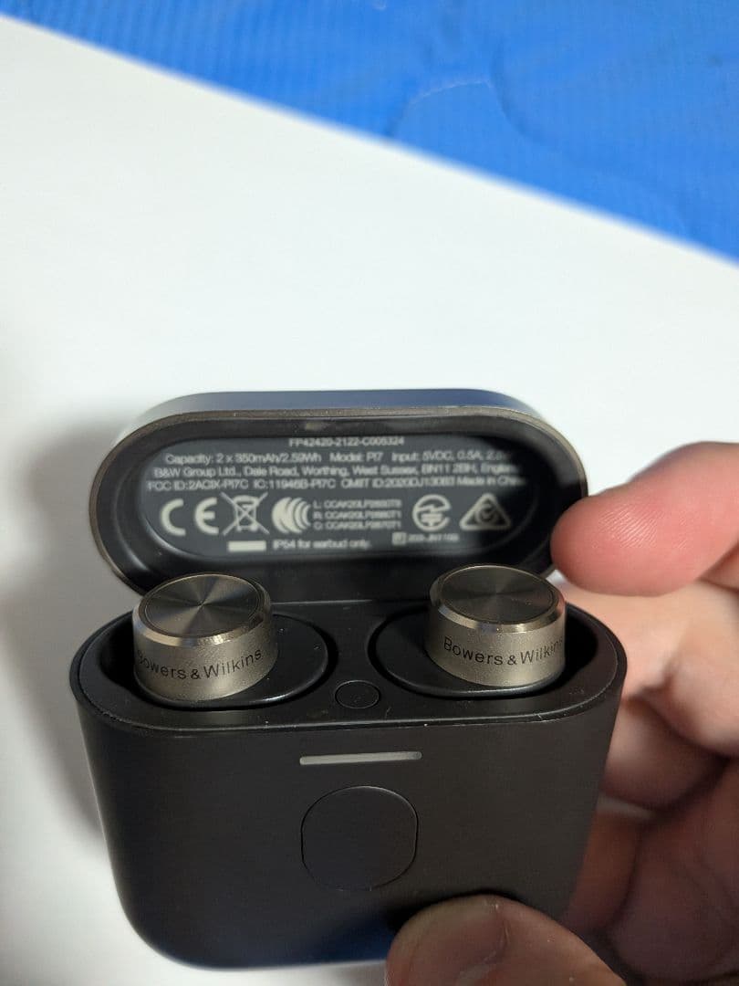 Bowers & Wilkins PI7(初代S1) ワイヤレスイヤホン