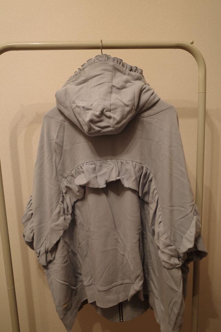 【入手困難】Satoiフリル付きジップアップパーカー grayblue【限定品】