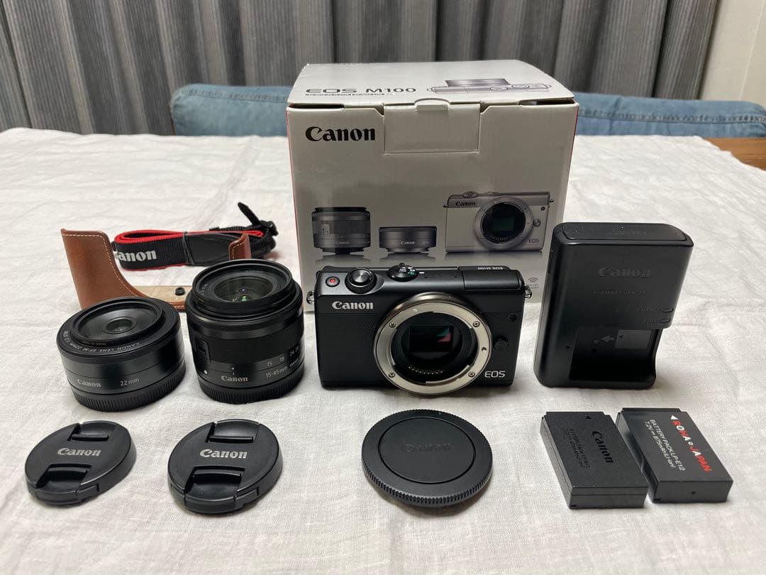 canon EOS M100ダブルレンズキットおまけ付き