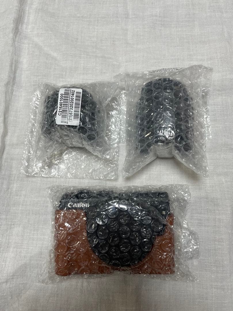 canon EOS M100ダブルレンズキットおまけ付き