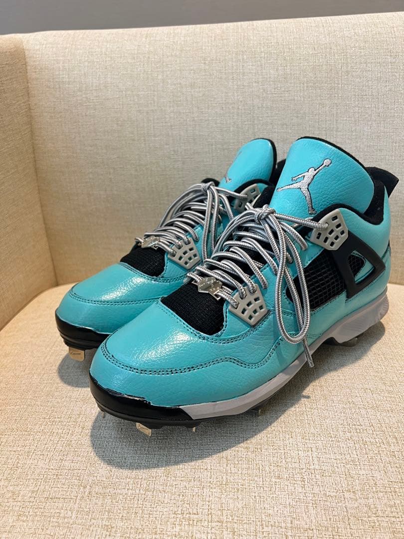 Jordan4 野球用スパイク（金属）tiffany風カラーカスタム28.5cm