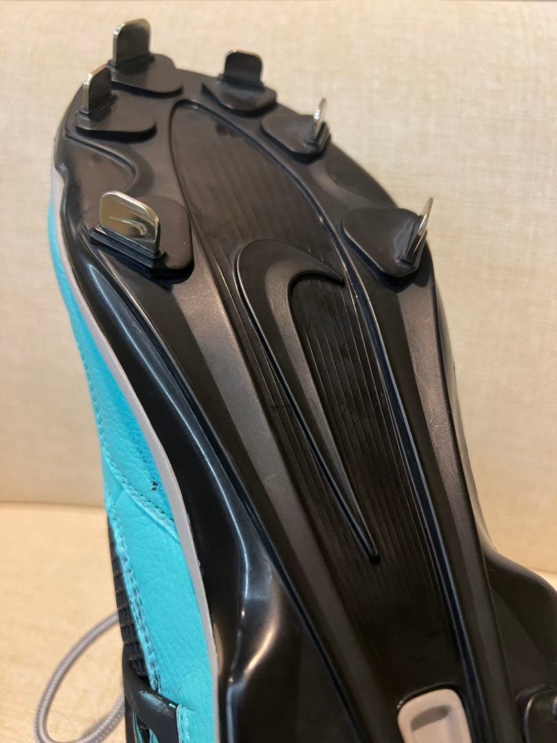 Jordan4 野球用スパイク（金属）tiffany風カラーカスタム28.5cm