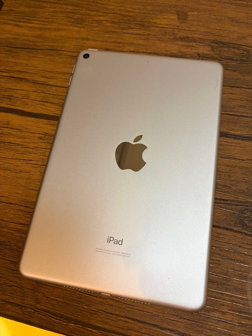 【こしさん専用】iPad mini 5 Wi-Fiモデル シルバー 64GB