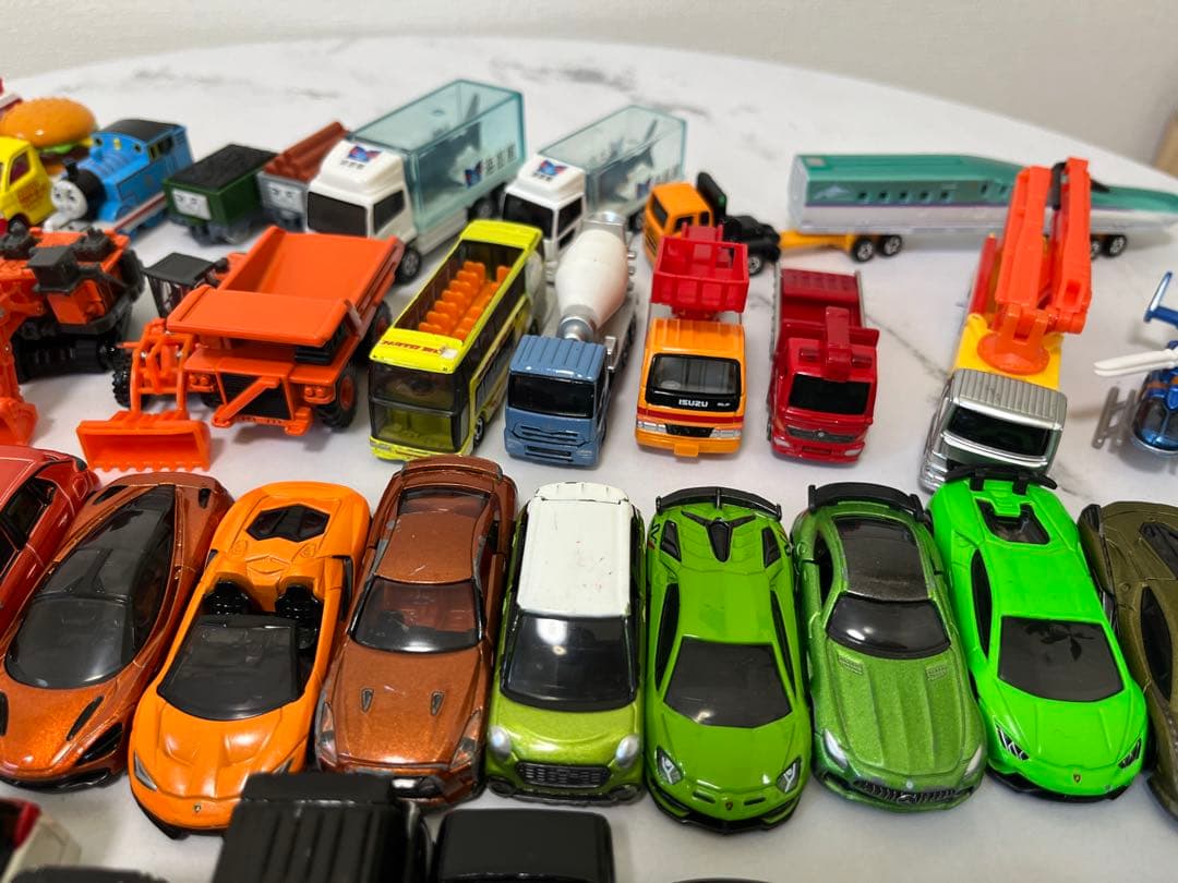 トミカ　まとめ売り　大量　約85台
