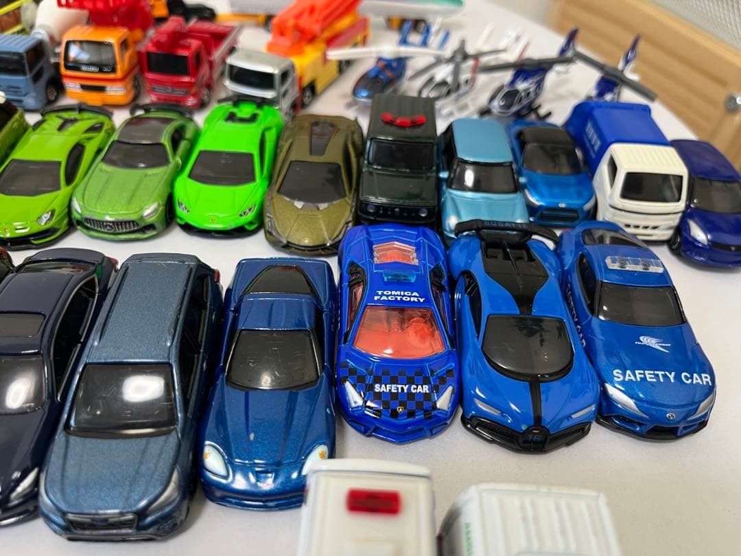 トミカ　まとめ売り　大量　約85台