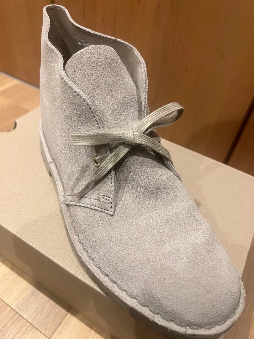 値下げ！CLARKS チャッカブーツ　ベージュ　オリジナルズUS9 （27㎝）