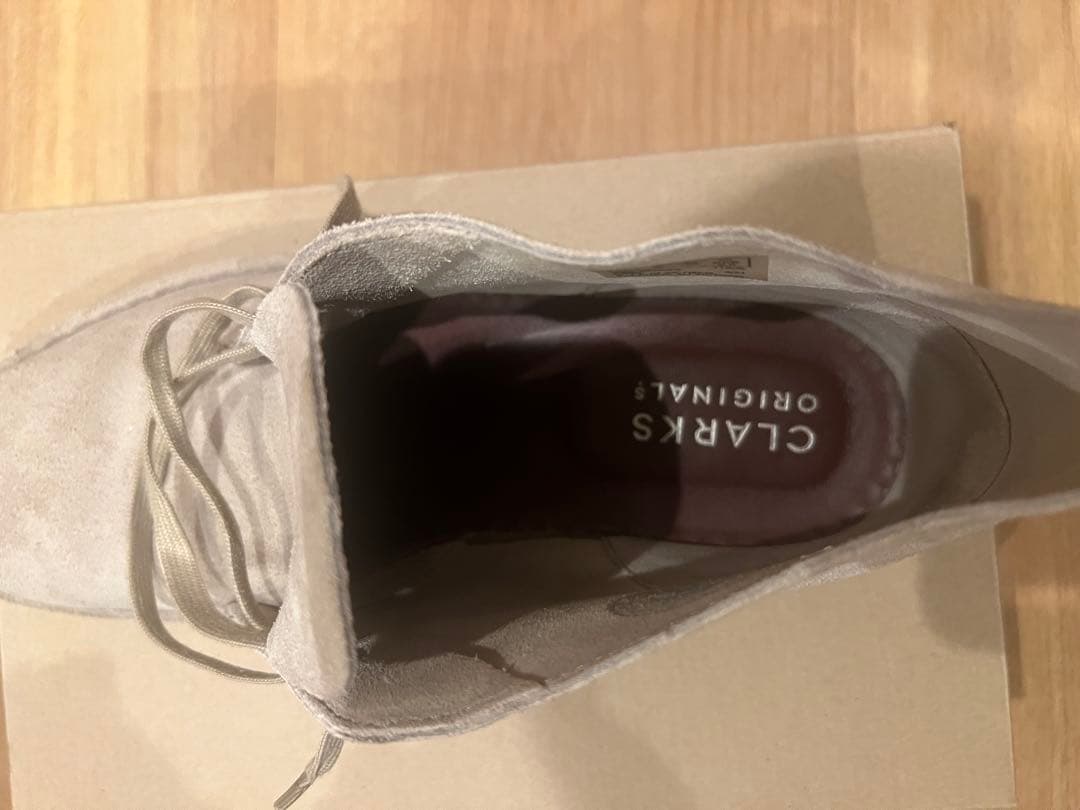 値下げ！CLARKS チャッカブーツ　ベージュ　オリジナルズUS9 （27㎝）