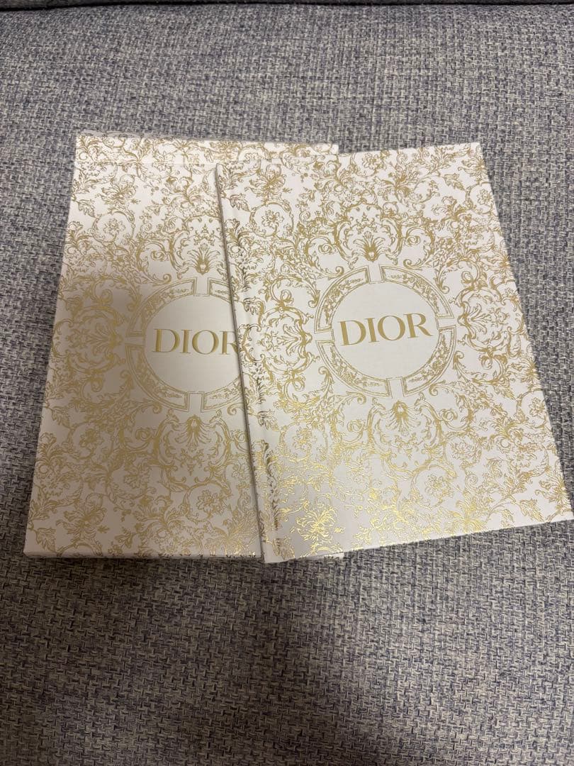 Dior アイシャドウパレット クリスマス コレクション 2023年 おまけ付