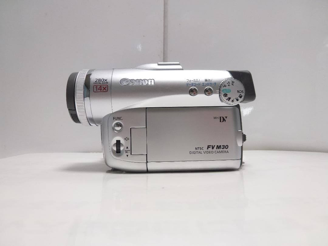 希少　大人気　動作品　キャノンビデオカメラ　DM-FV M30 　Mini DV