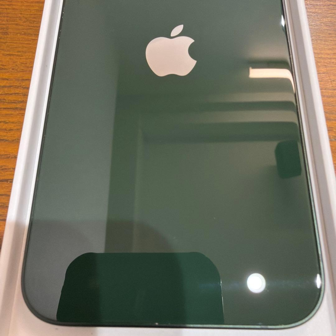 iPhone 13 ミッドナイトグリーン 本体　初期化済み　美品