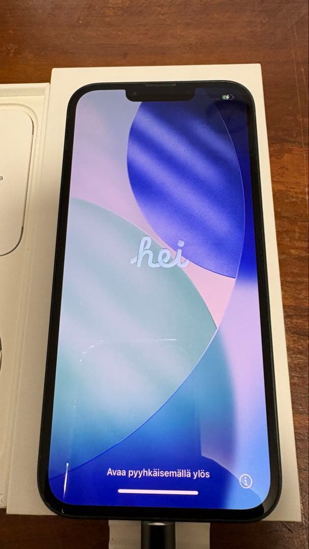 Apple iPhone 13 グリーン128GB 美品　備品