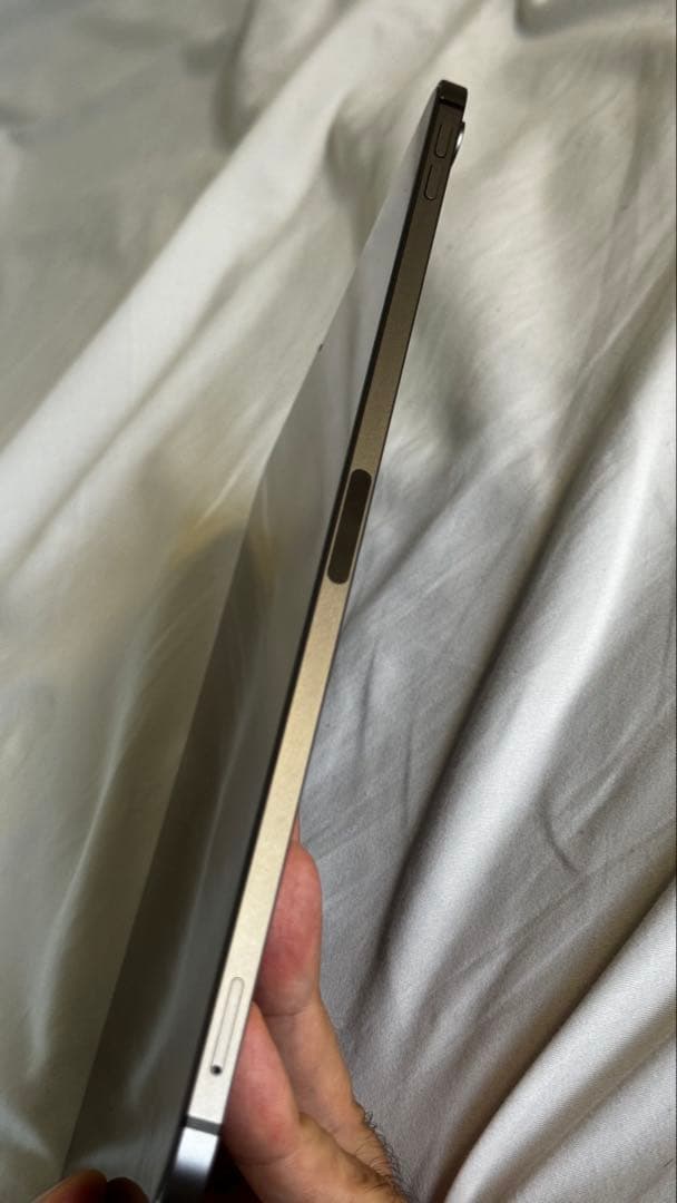 Apple iPad Air 第5世代 グレー 本体 セルラーモデル 64GB